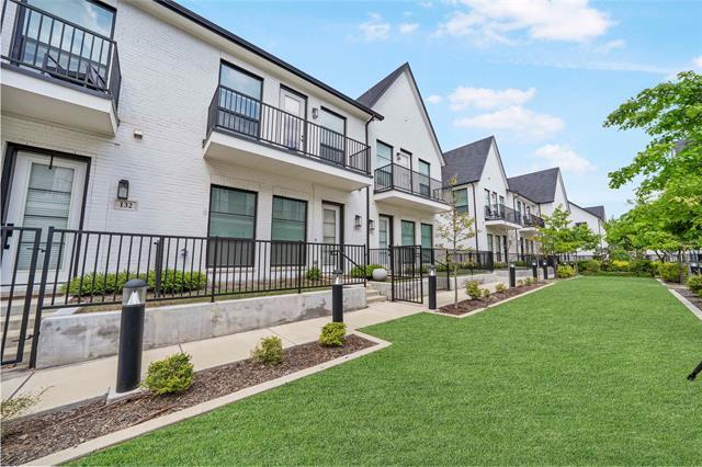 130 Gdn Ct W in Arlington, TX - Building Photo - Building Photo