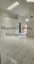 2226 Rockwood Dr in Apopka, FL - Building Photo - Building Photo