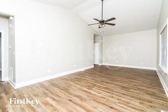 260 Sterling Dr in Powder Springs, GA - Foto de edificio - Building Photo