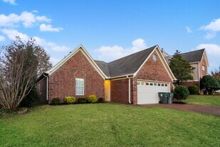2184 Stone Stream Dr in Memphis, TN - Building Photo