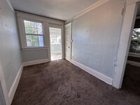 546 SE 14th Ave, Unit C in Portland, OR - Foto de edificio - Building Photo