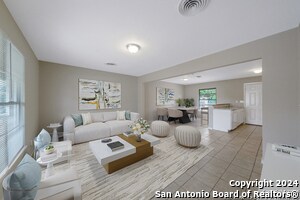 306 E Cheryl Dr in San Antonio, TX - Building Photo