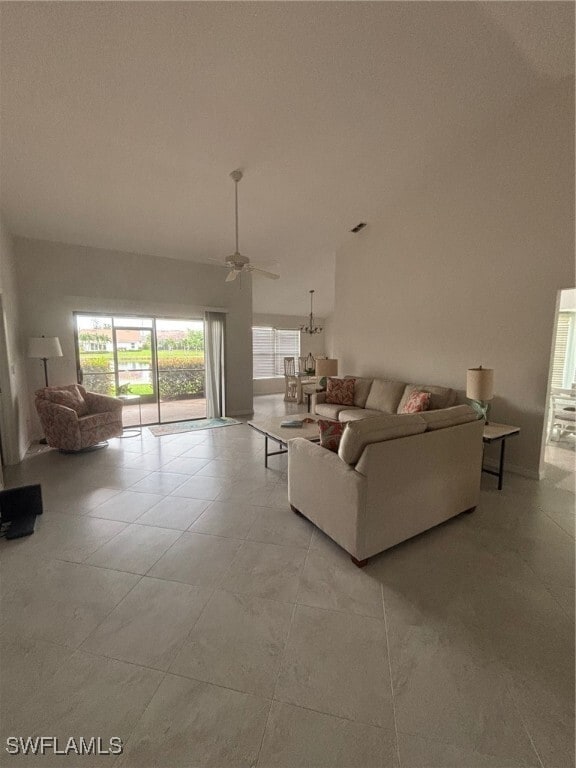 293 Kings Way