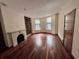 93 E Brookline St, Unit 1 in Boston, MA - Building Photo