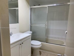 4200 NW 3rd Ct in Plantation, FL - Building Photo - Building Photo