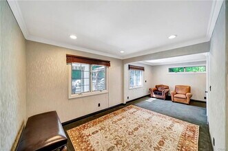 5441 Calvin Ave in Los Angeles, CA - Foto de edificio - Building Photo