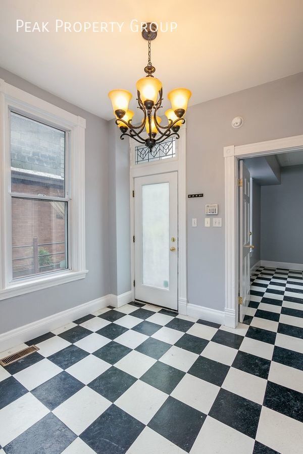 2552 Vestry Ave in Cincinnati, OH - Building Photo - Building Photo