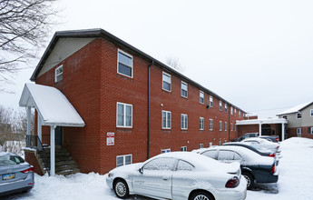 Hidden Lane Apartments in Edinboro, PA - Building Photo - Building Photo