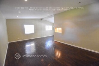 18612 Arminta St in Los Angeles, CA - Building Photo - Building Photo
