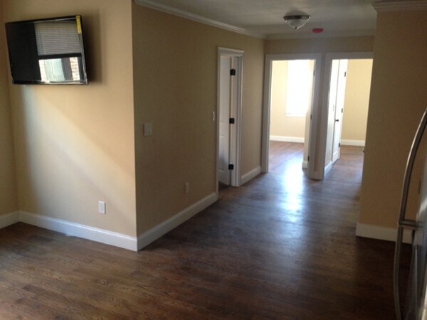 92 Bragdon St, Unit 3 in Boston, MA - Building Photo - Building Photo