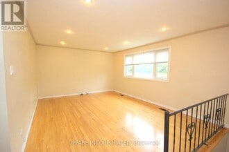 376 Tremblay Rd in Ottawa, ON - Building Photo - Building Photo