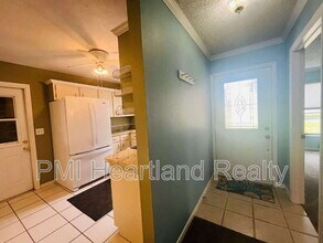 156 Parkview Cir W in Lake Placid, FL - Foto de edificio - Building Photo