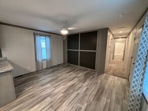 282 Cambridge Dr in Dimondale, MI - Building Photo - Building Photo