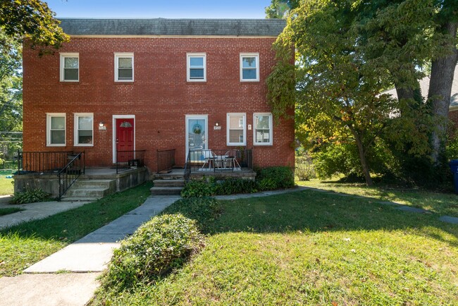 4521 Parkwood Ave in Baltimore, MD - Building Photo - Building Photo