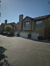 1186 S Country Glen Way, Unit 1186 S Country Glen Way in Anaheim, CA - Building Photo - Building Photo