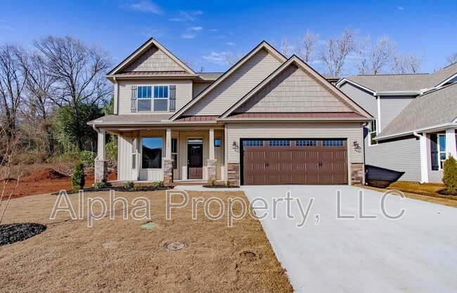 property at 104 Creekland Wy
