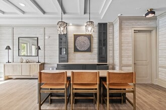 The Nixon Apartments in Wilmington, NC - Building Photo - Building Photo