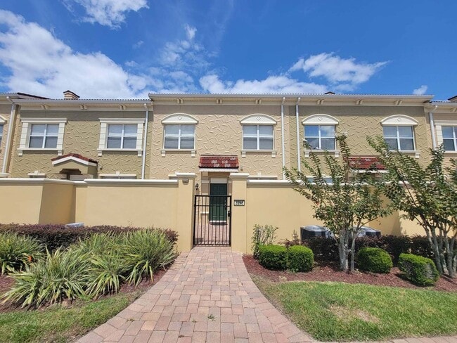 property at 2298 Bella Vista Dr