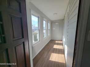9 Bayard St in Amsterdam, NY - Building Photo - Building Photo
