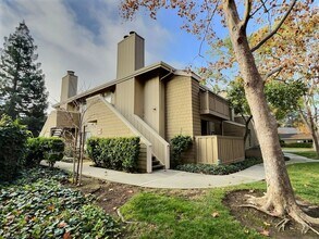 5701 Makati Cir in San Jose, CA - Building Photo - Building Photo