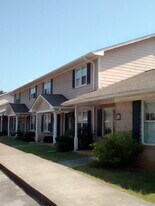 Maplewood Apartments II in Summerville, GA - Building Photo