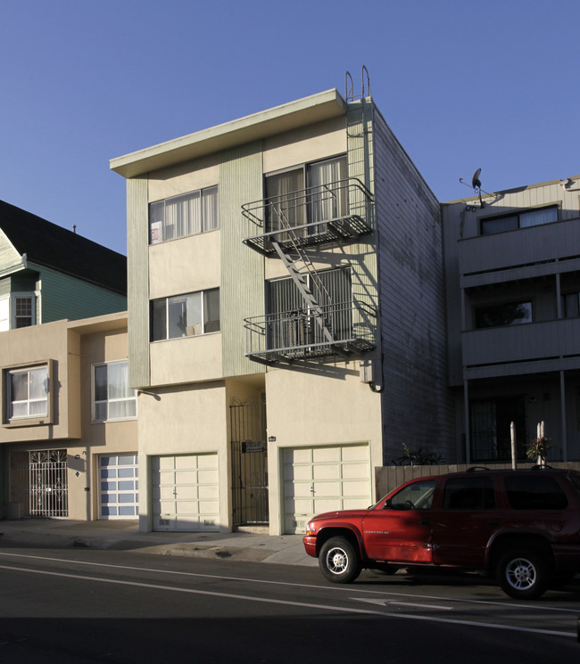 3512 San Bruno Ave in San Francisco, CA - Foto de edificio - Building Photo