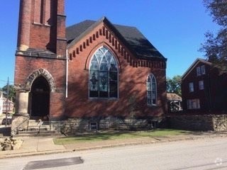 1501 Union Ave in McKeesport, PA - Building Photo