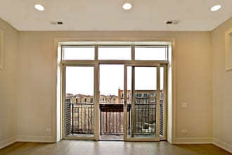 910 Hinman Ave, Unit 2N in Evanston, IL - Building Photo - Building Photo