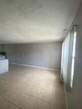 1820 Redbank Rd in North Palm Beach, FL - Building Photo - Building Photo