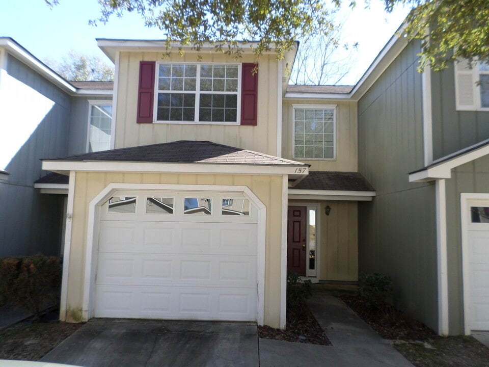 157 Commons Dr in Enterprise, AL - Building Photo