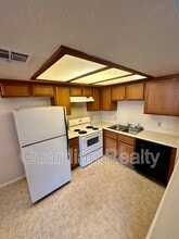 909 Red Boulder Dr in Las Vegas, NV - Building Photo - Building Photo