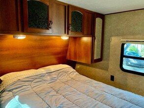 615 Tall Oaks Rd in Chapel Hill, NC - Building Photo - Building Photo