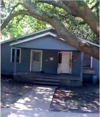 1956 Clement Ave in North Charleston, SC - Building Photo - Building Photo