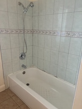 16033 Carolyn St, Unit 1 in San Leandro, CA - Building Photo - Building Photo