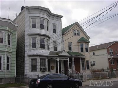 24 Poplar St in Yonkers, NY - Foto de edificio