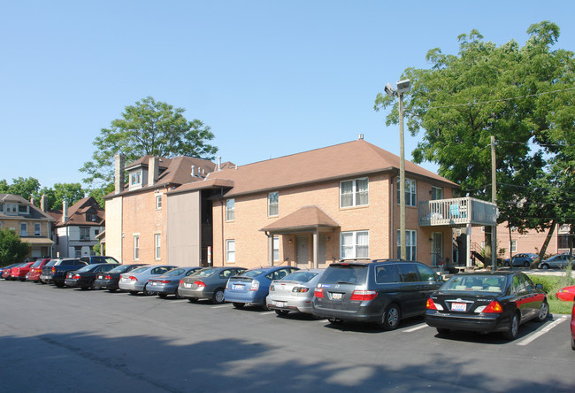 46 W 10th Ave in Columbus, OH - Foto de edificio - Building Photo