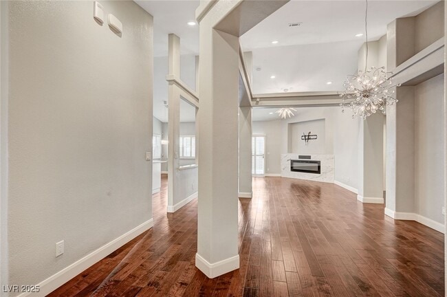 82 Moonlight Village Ln