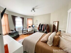 9 Taft St, Unit 3 in Boston, MA - Building Photo - Building Photo