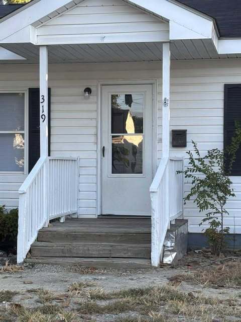 property at 319 E Dundee St