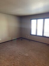 1780 E Calgary Ave in Bismarck, ND - Building Photo - Building Photo