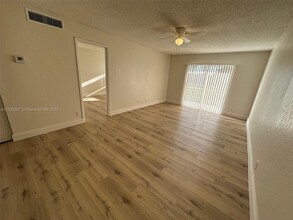 2775 Taft St in Hollywood, FL - Building Photo - Building Photo