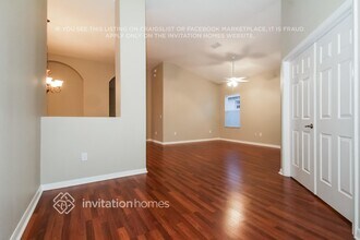 11329 Callaway Pond Dr in Riverview, FL - Foto de edificio - Building Photo