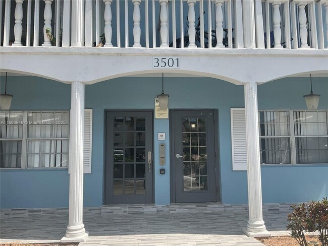 3501 Jackson St in Hollywood, FL - Building Photo - Building Photo