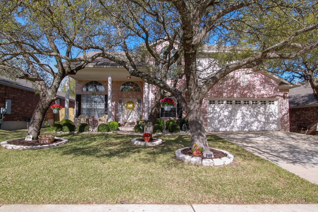 2301 Zoa Dr in Cedar Park, TX - Building Photo
