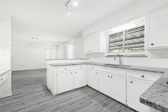 1231 Country Ln in Conroe, TX - Building Photo - Building Photo
