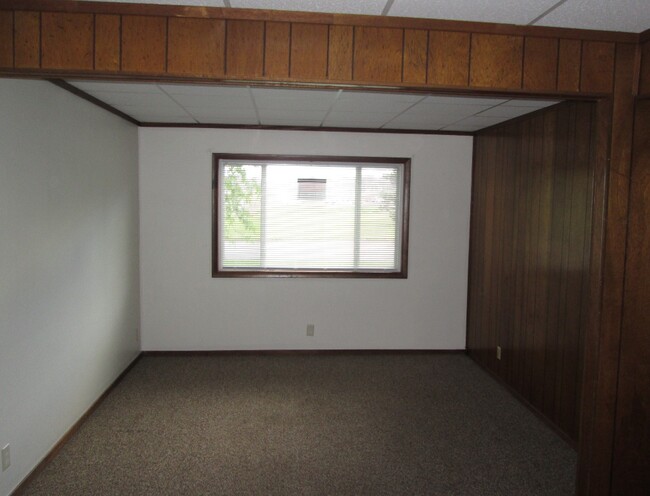 701 N Memorial Dr in Merrill, WI - Building Photo - Interior Photo