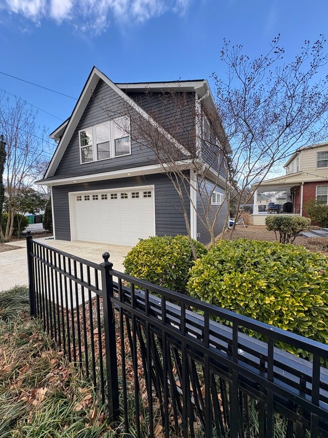 3600 Moss Side Ave, Unit Unit B in Richmond, VA - Building Photo - Building Photo