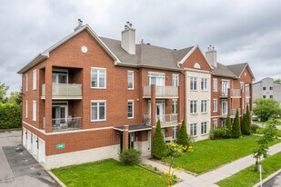 4870 Harry-Worth Rue in Pierrefonds, QC - Building Photo
