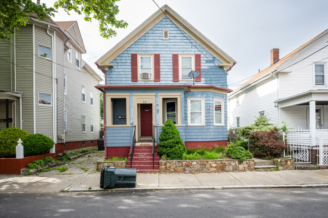 13 Elmdale Ave in Providence, RI - Building Photo - Building Photo