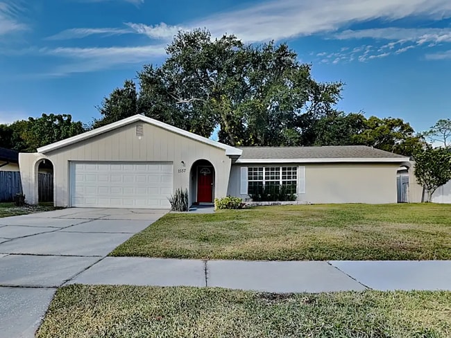 property at 1556 Nottingham Dr